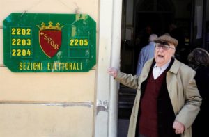 Falleció el escritor italiano Andrea Camilleri a los 93 años de edad - EFE