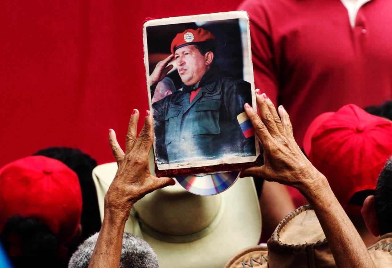 RECORDAR ES VIVIR: «Creí en Hugo Chávez y fue un error», el artículo de Nicmer Evans que SACUDIÓ a la dictadura