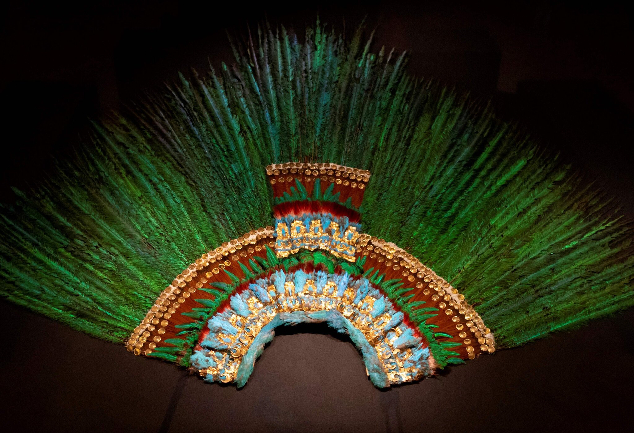Del penacho de Moctezuma a los pájaros de Calakmul - Alberto Barrera Tyszka