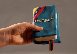 RR y Constitución de plastilina - Ismael Pérez Vigil